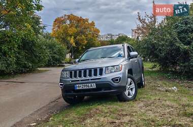 Внедорожник / Кроссовер Jeep Compass 2014 в 