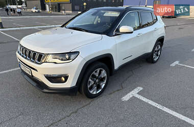 Внедорожник / Кроссовер Jeep Compass 2017 в Киеве