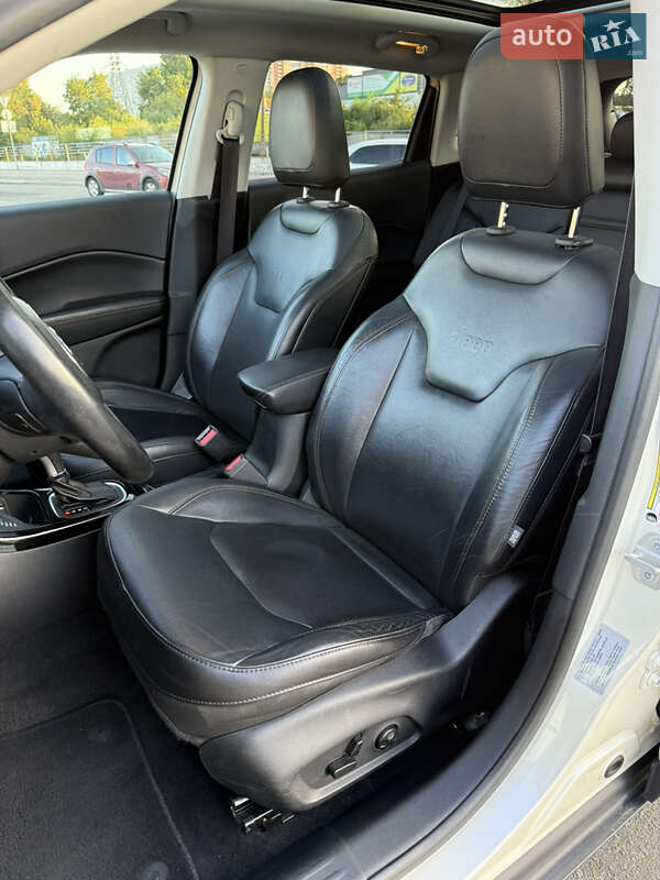 Позашляховик / Кросовер Jeep Compass 2017 в Києві фото 19 Позашляховик / Кросовер Jeep Compass 2017 в Києві