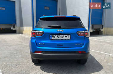 Внедорожник / Кроссовер Jeep Compass 2018 в 