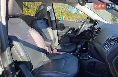 Внедорожник / Кроссовер Jeep Compass 2017 в 