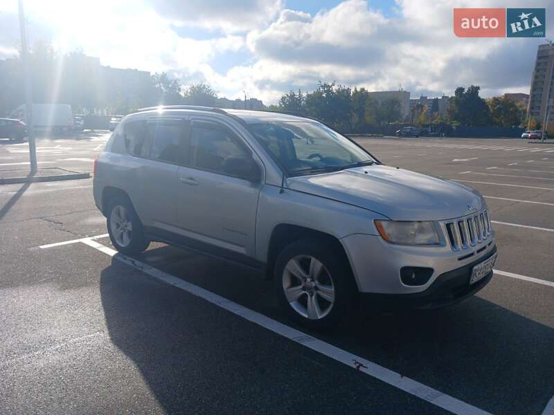 Внедорожник / Кроссовер Jeep Compass 2012 в Киеве