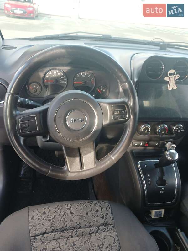 Внедорожник / Кроссовер Jeep Compass 2012 в Киеве