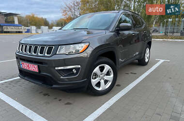 Внедорожник / Кроссовер Jeep Compass 2018 в 