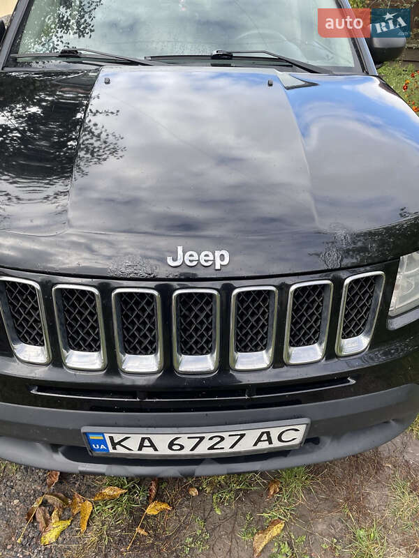 Внедорожник / Кроссовер Jeep Compass 2012 в Киеве