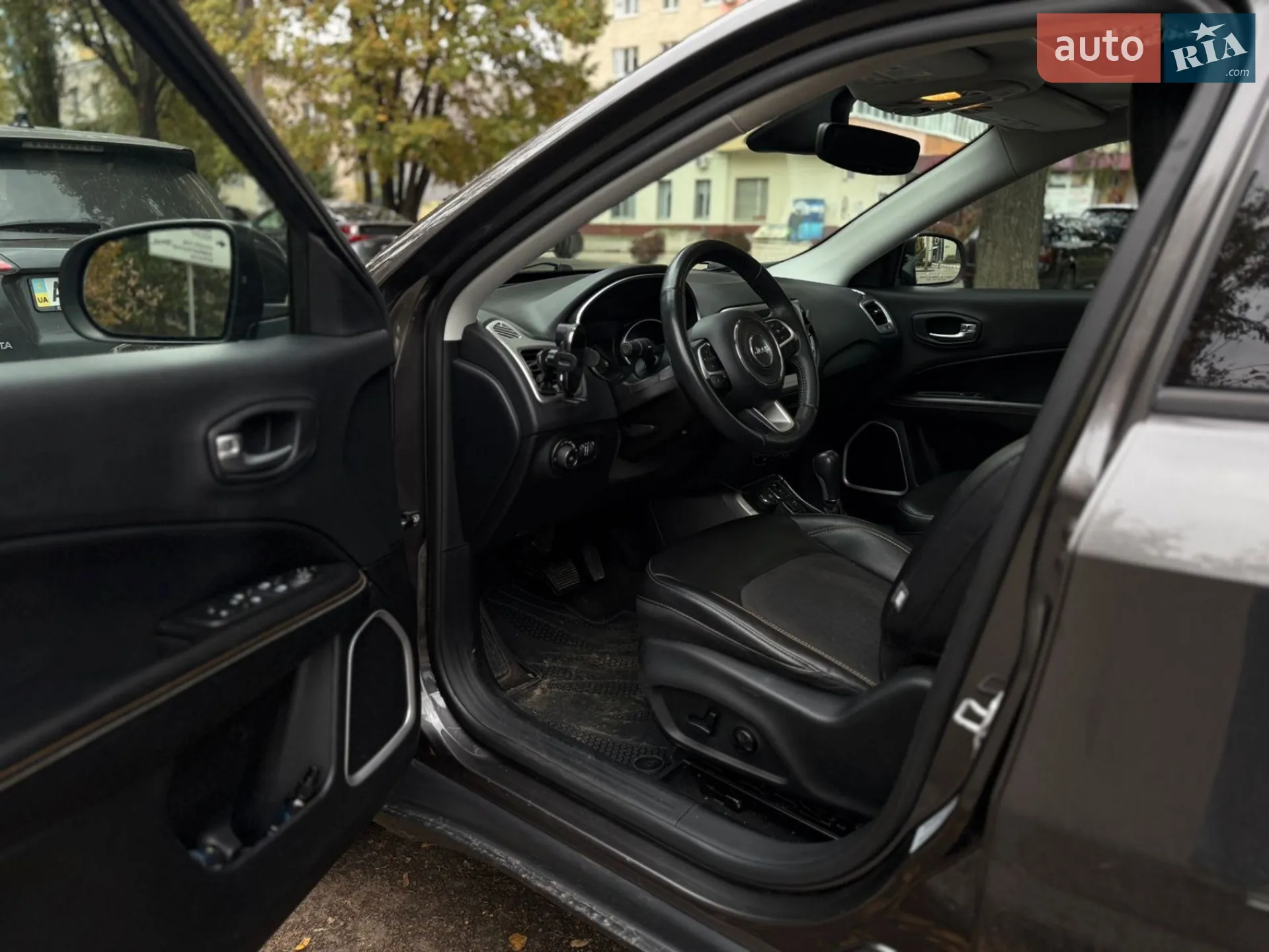 2017 Jeep Compass - мініатюра 12