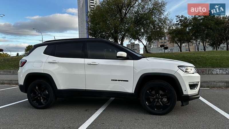 Внедорожник / Кроссовер Jeep Compass 2020 в Киеве