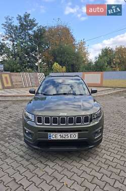 Позашляховик / Кросовер Jeep Compass 2017 в Чернівцях