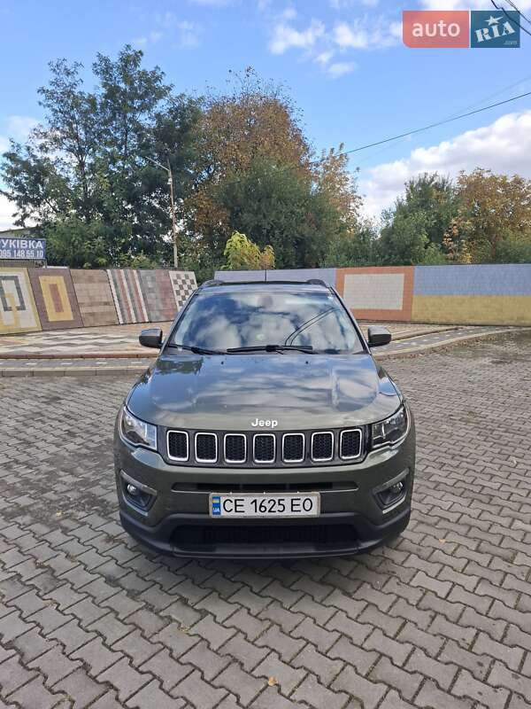 Позашляховик / Кросовер Jeep Compass 2017 в Чернівцях