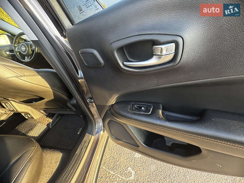 Позашляховик / Кросовер Jeep Compass 2018 в Рівному фото 6 Позашляховик / Кросовер Jeep Compass 2018 в Рівному