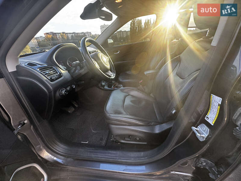 Позашляховик / Кросовер Jeep Compass 2018 в Рівному фото 12 Позашляховик / Кросовер Jeep Compass 2018 в Рівному