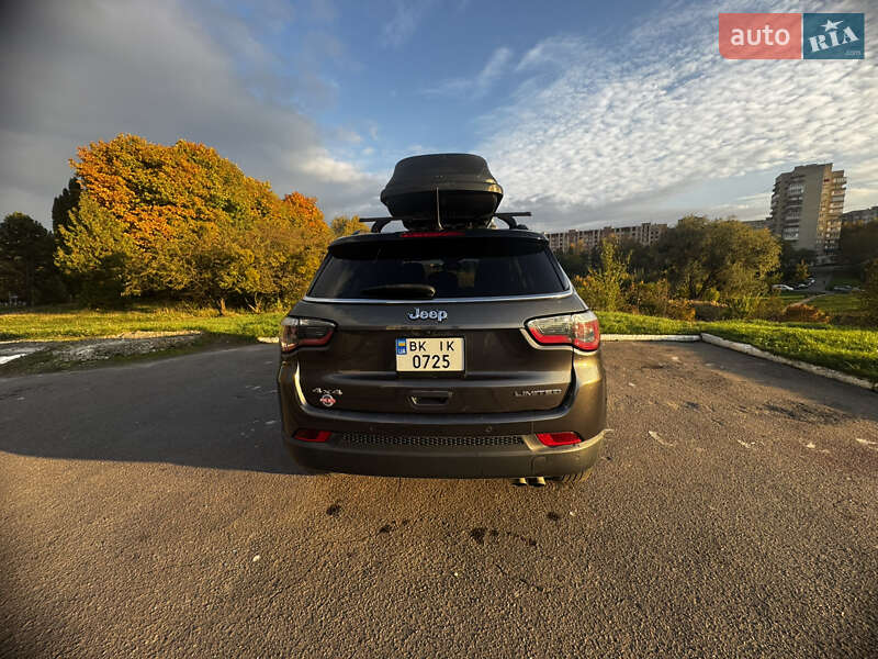 Внедорожник / Кроссовер Jeep Compass 2018 в Ровно