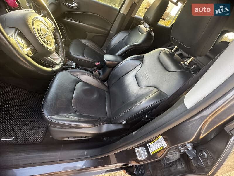 Внедорожник / Кроссовер Jeep Compass 2018 в Ровно