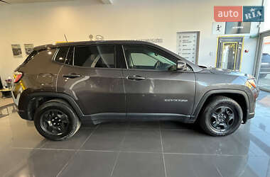 Внедорожник / Кроссовер Jeep Compass 2020 в 