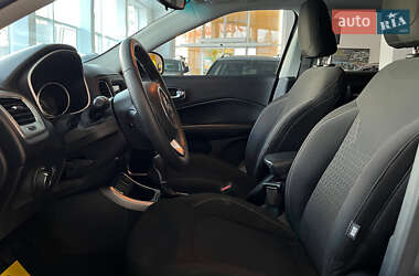Внедорожник / Кроссовер Jeep Compass 2020 в 