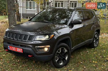 Внедорожник / Кроссовер Jeep Compass 2018 в 