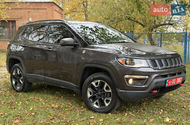 Внедорожник / Кроссовер Jeep Compass 2018 в 