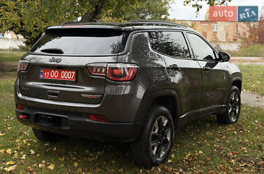 Внедорожник / Кроссовер Jeep Compass 2018 в 