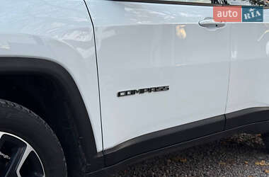 Внедорожник / Кроссовер Jeep Compass 2021 в 