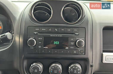 Внедорожник / Кроссовер Jeep Compass 2014 в 