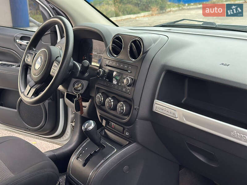 Внедорожник / Кроссовер Jeep Compass 2014 в Днепре