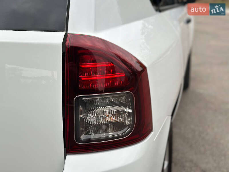 Внедорожник / Кроссовер Jeep Compass 2014 в Днепре