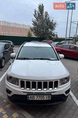 Внедорожник / Кроссовер Jeep Compass 2014 в 