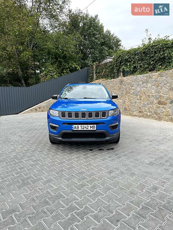 Внедорожник / Кроссовер Jeep Compass 2017 в Виннице
