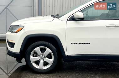 Позашляховик / Кросовер Jeep Compass 2017 в 
