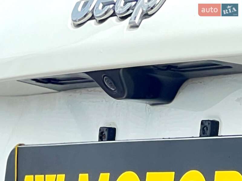 Внедорожник / Кроссовер Jeep Compass 2017 в Киеве