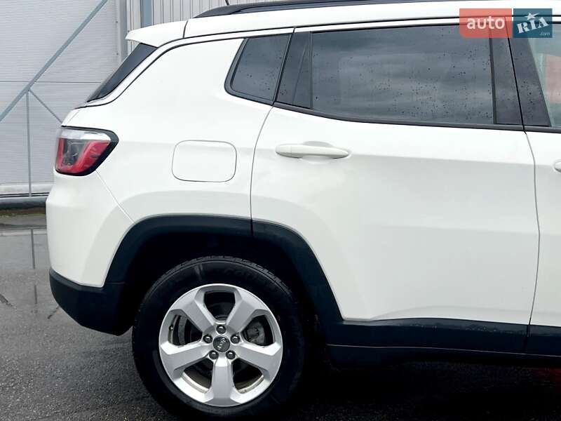 Внедорожник / Кроссовер Jeep Compass 2017 в Киеве