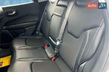 Позашляховик / Кросовер Jeep Compass 2017 в 