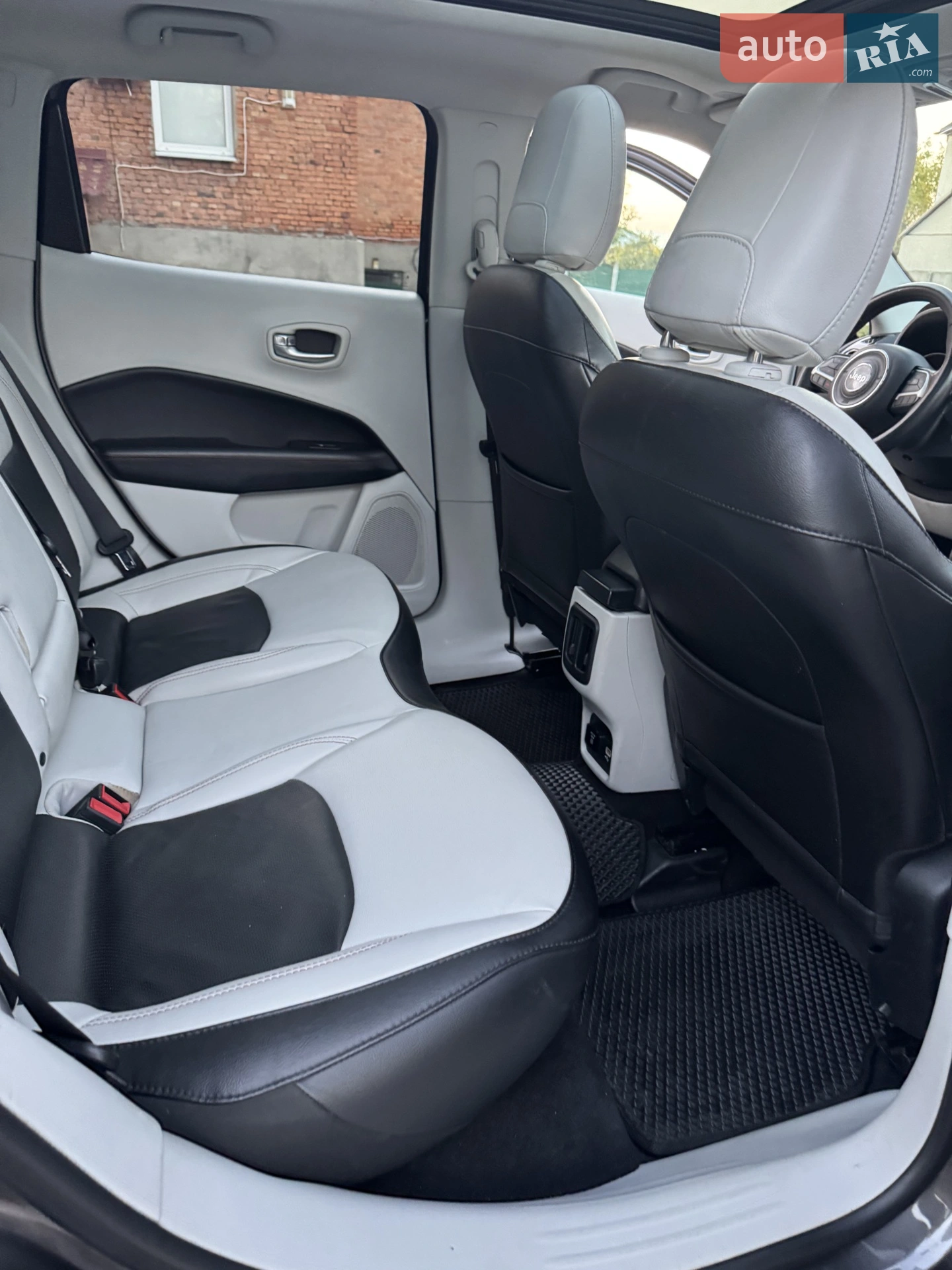 2018 Jeep Compass - мініатюра 12