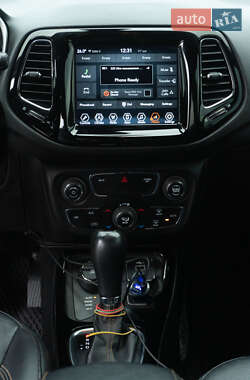 Позашляховик / Кросовер Jeep Compass 2020 в 