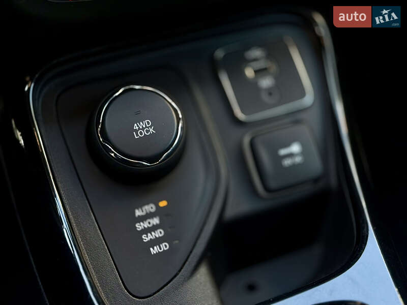 Внедорожник / Кроссовер Jeep Compass 2018 в Харькове фото 25 Внедорожник / Кроссовер Jeep Compass 2018 в Харькове
