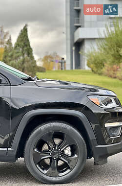 Внедорожник / Кроссовер Jeep Compass 2019 в 