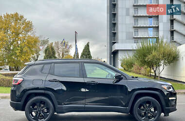 Внедорожник / Кроссовер Jeep Compass 2019 в 