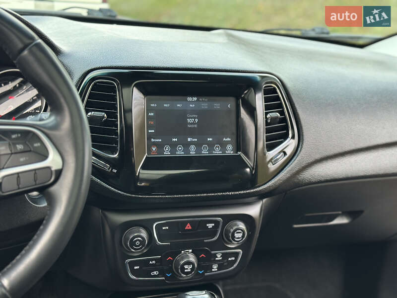 Позашляховик / Кросовер Jeep Compass 2019 в Києві фото 36 Позашляховик / Кросовер Jeep Compass 2019 в Києві