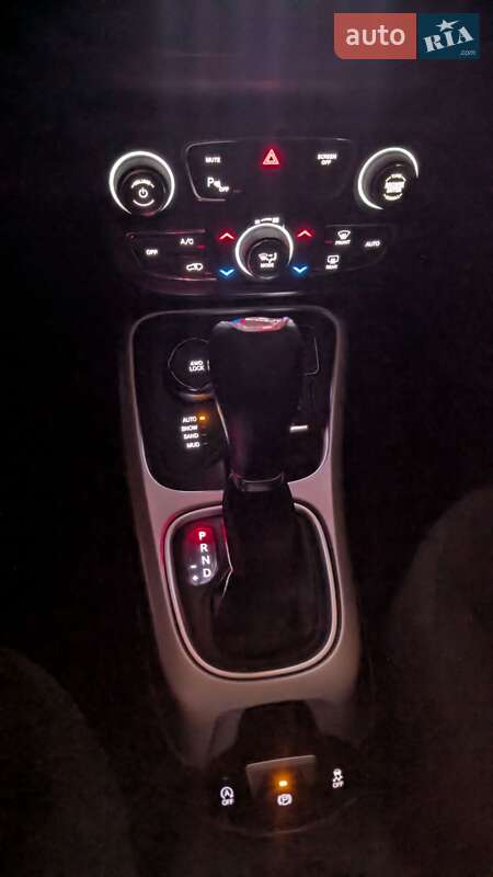 Внедорожник / Кроссовер Jeep Compass 2017 в Каменском