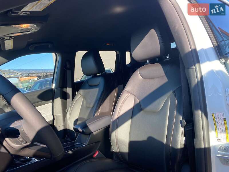 Внедорожник / Кроссовер Jeep Compass 2024 в Львове