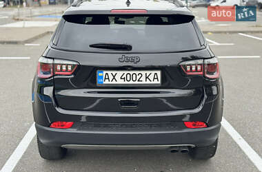 Внедорожник / Кроссовер Jeep Compass 2018 в 