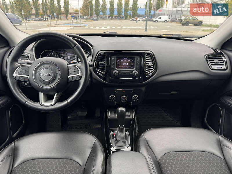 Позашляховик / Кросовер Jeep Compass 2018 в Києві фото 29 Позашляховик / Кросовер Jeep Compass 2018 в Києві