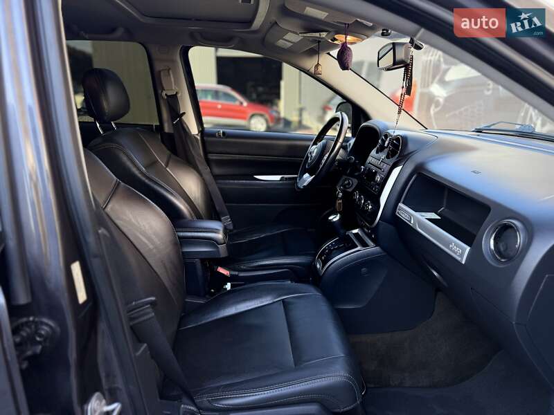 Внедорожник / Кроссовер Jeep Compass 2016 в Львове