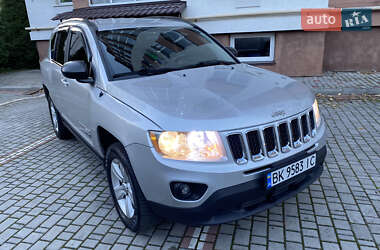 Позашляховик / Кросовер Jeep Compass 2011 в 