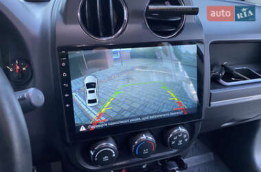 Позашляховик / Кросовер Jeep Compass 2011 в 