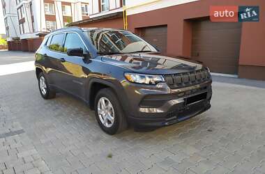 Внедорожник / Кроссовер Jeep Compass 2022 в 
