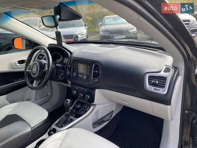 Позашляховик / Кросовер Jeep Compass 2017 в Львові