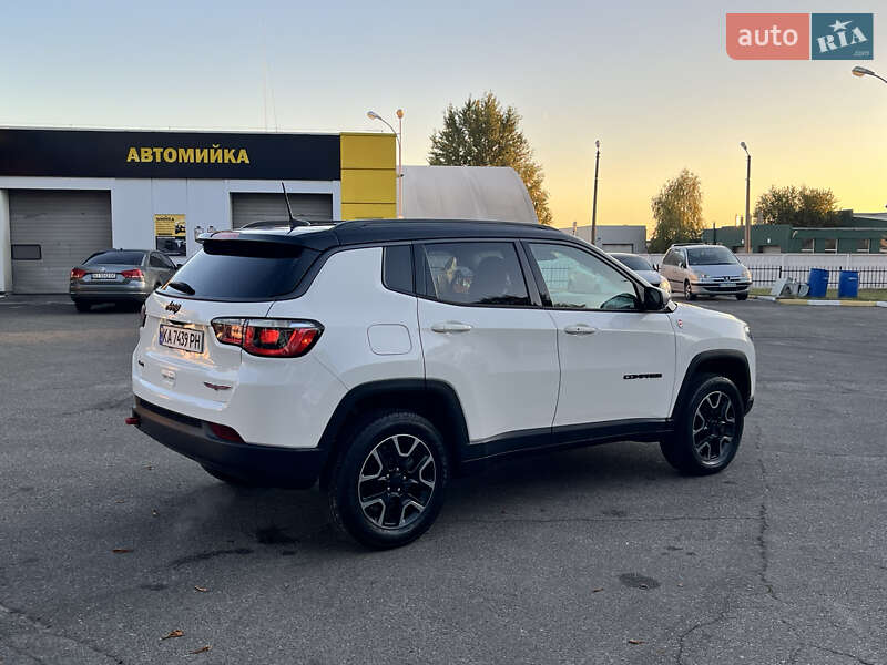 Внедорожник / Кроссовер Jeep Compass 2019 в Киеве фото 13 Внедорожник / Кроссовер Jeep Compass 2019 в Киеве