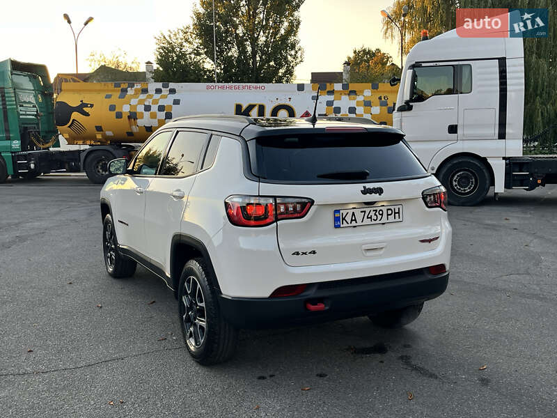 Внедорожник / Кроссовер Jeep Compass 2019 в Киеве фото 19 Внедорожник / Кроссовер Jeep Compass 2019 в Киеве