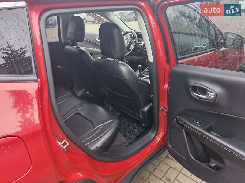 Внедорожник / Кроссовер Jeep Compass 2018 в Киеве